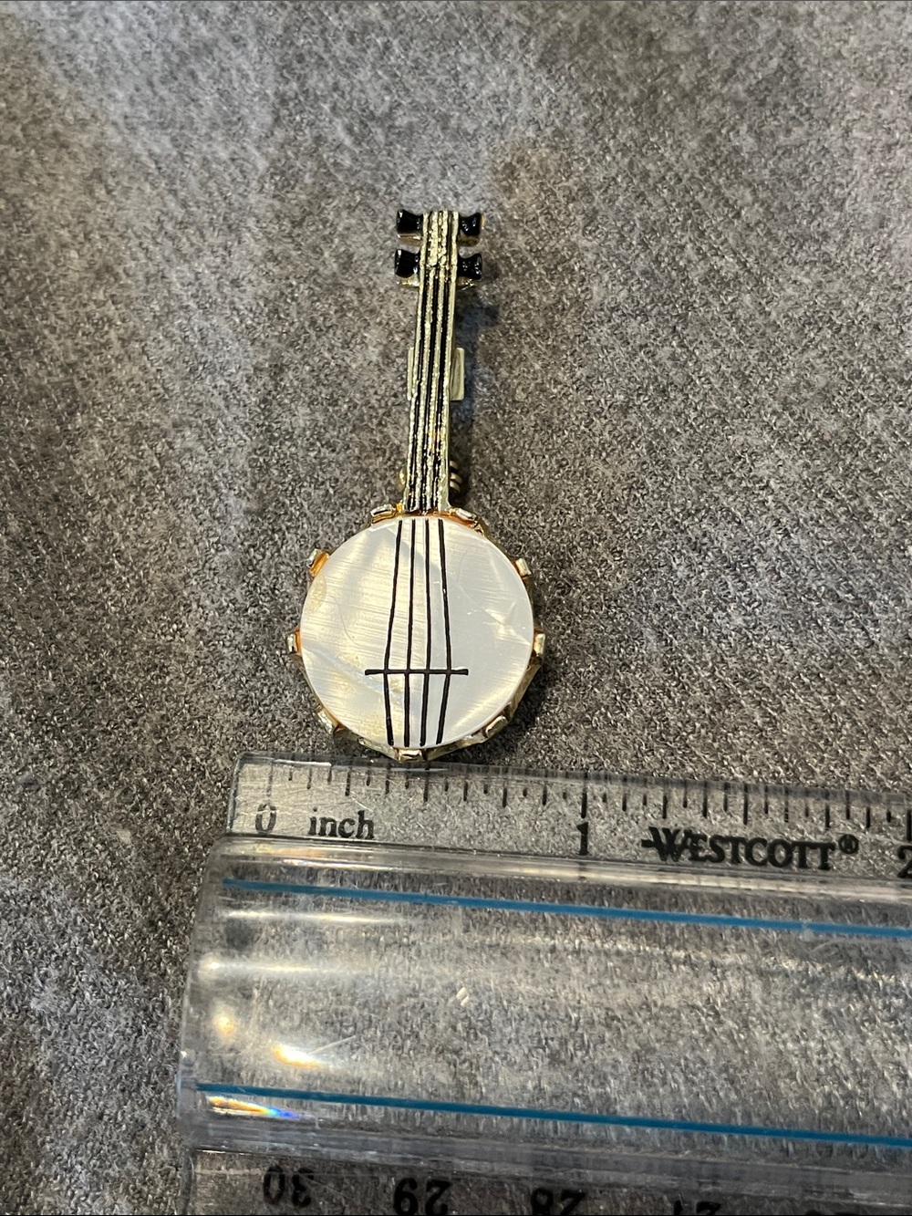 Goldtone MOP Banjo Brooch - Picture 6 of 7